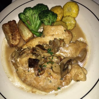 Tre Lune - Pollo masala - Italian Near Me - Montecito, California