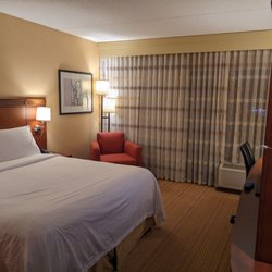 Courtyard Boston Marlborough - Standard king hotel room