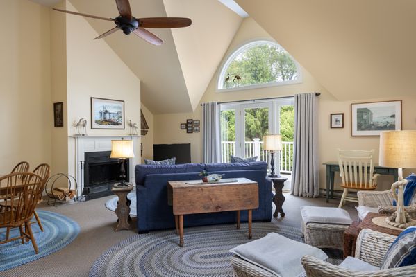 Spruce Point Inn Resort & Spa by null