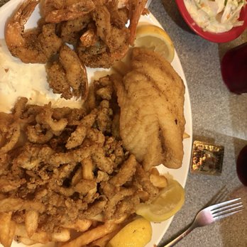 Awful Arthur's Oyster Bar - Clam strips..Shrimp...Grouper and Fries-  OH MY!!!! - Seafood Near Me - Kill Devil Hills, North Carolina
