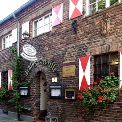 Schloß Destille - Eingang Hotel-Restaurant Schloß-Destille