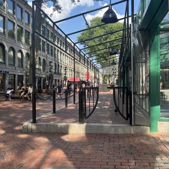 Quincy Market - Public Markets Near Me - Boston, Massachusetts Quincy Market - Public Markets Near Me - Boston, Massachusetts