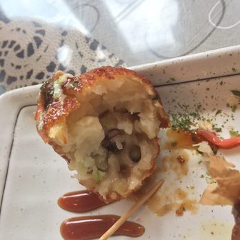 Marulilu Cafe - Inside of takoyaki - crispy on the outside, moist on the inside! - Cafes Near Me - Vancouver, British Columbia