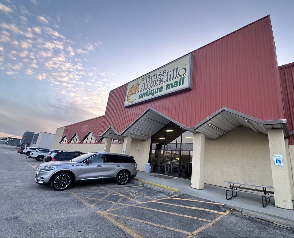 BRASS ARMADILLO ANTIQUE MALL Updated August 2024 90 Photos & 29