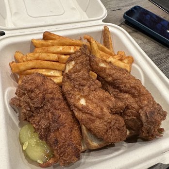 Stark's Hot Chicken - Tenders and fries - Chicken Wings Near Me - Los Angeles, California Stark's Hot Chicken - Tenders and fries - Chicken Wings Near Me - Los Angeles, California