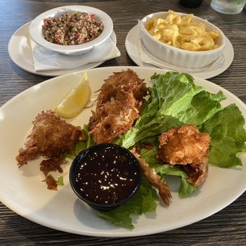 Lock 'N Key Restaurant - Coconut Tempura Fried Shrimp with Macaroni & Cheese & Quinoa Salad - Seafood Near Me - Englewood, Florida