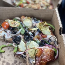 Canyon Pizza - Garden pizza