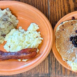 Rick's Restaurant - cape Neddick with egg whites, homefries (more like mashed potatoes) but delicious blueberry pancakes made up for the rest of the meal