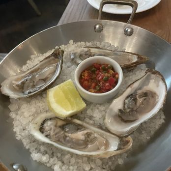 Marmo - Oysters on the half shell - Italian Near Me - Houston, Texas