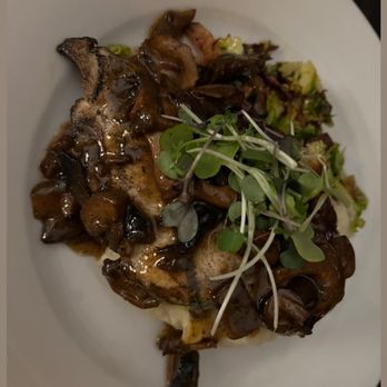 Lighthouse Bar & Grill - New American Near Me - Bellingham, Washington