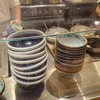 Marugame Udon - Preparing the noodle bowl - Japanese Near Me - Costa Mesa, California