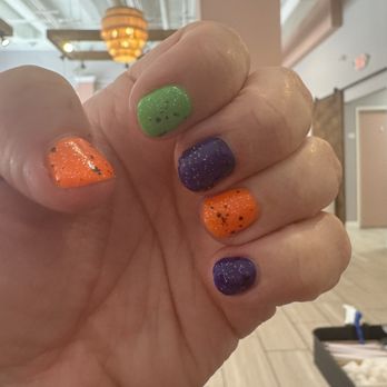Polish Room Nail Bar - Halloween nails - Nail Salons Near Me - St. Louis, Missouri
