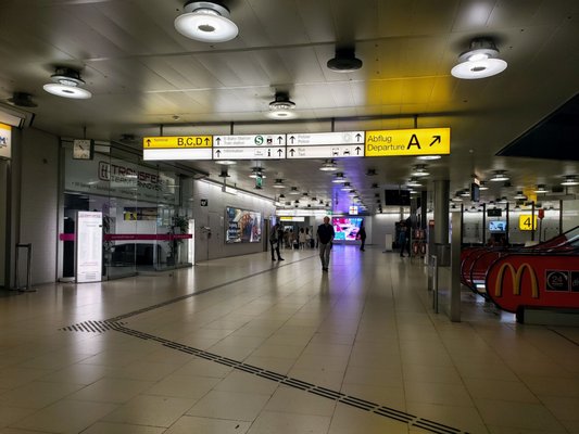 Hannover Airport by null