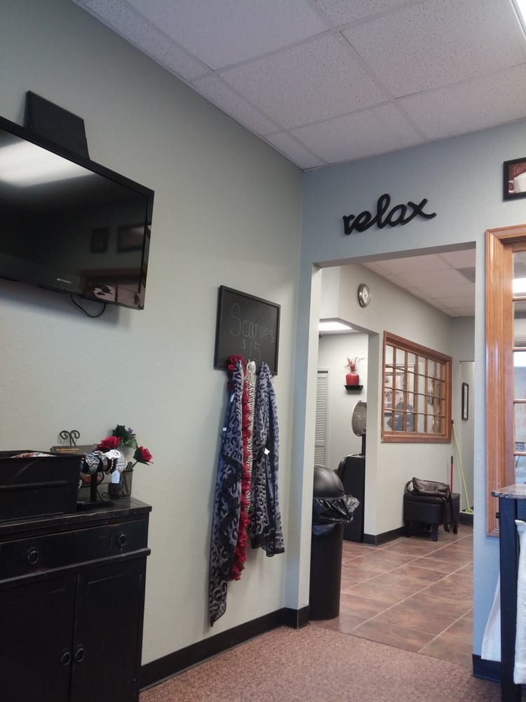 HOT HEADS SALON - Updated August 2024 - 1175 NE Rice Rd, Lee's Summit