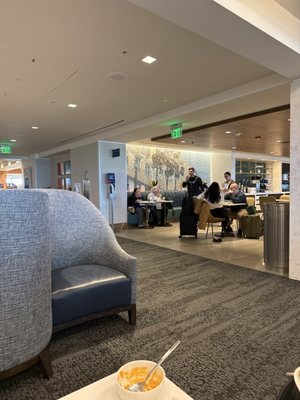 Delta Sky Club by null