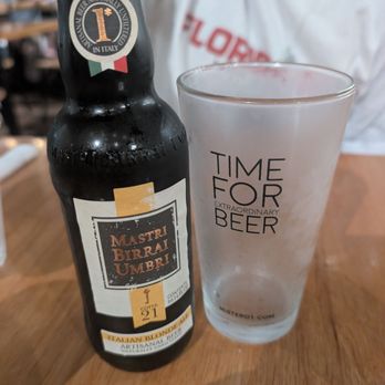 Mister O1 Extraordinary Pizza Melbourne - Blonde ale - Pizza Near Me - Melbourne, Florida