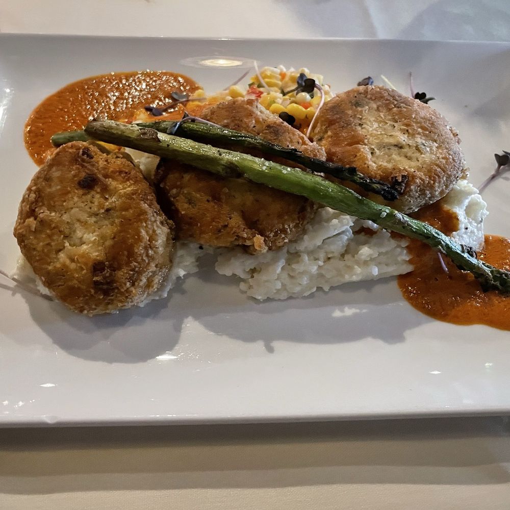 Varanese - Crab cakes, grits, and corn - New American Near Me - Louisville, Kentucky Varanese - Crab cakes, grits, and corn - New American Near Me - Louisville, Kentucky