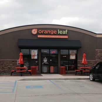 Orange Leaf Frozen Yogurt - Front of building. In a strip mall right in front of Walmart. - Ice Cream & Frozen Yogurt Near Me - Mason City, Iowa
