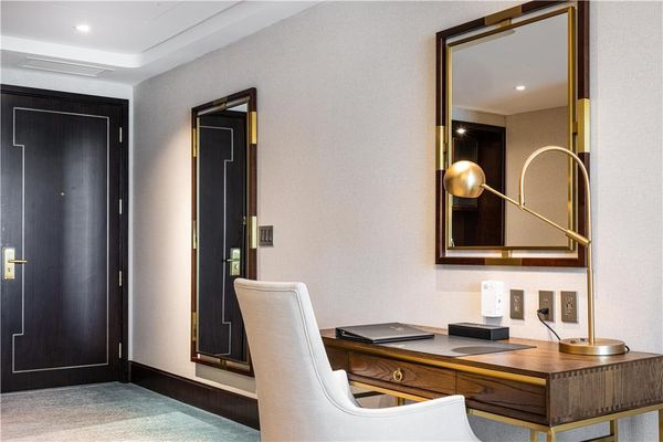 Blossom Hotel Houston, Curio Collection by Hilton by null