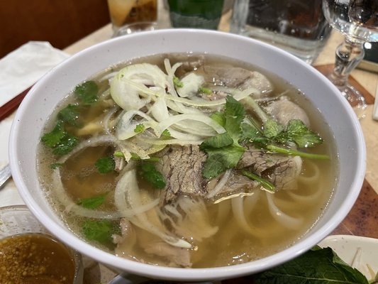 Dong Huong Restaurant by null