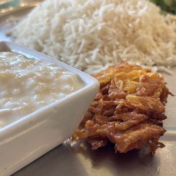 Durbar Indian and Nepalese Bistro - Lunch: Butter Chicken with Garlic Naan - Indian Near Me - Cheyenne, Wyoming Durbar Indian and Nepalese Bistro - Lunch: Butter Chicken with Garlic Naan - Indian Near Me - Cheyenne, Wyoming