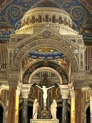 The Cathedral Basilica of St. Louis by null