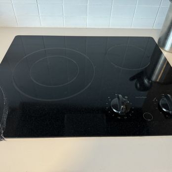 Element by Marriott - Cracked stove - Hotels Near Me - Chandler, Arizona