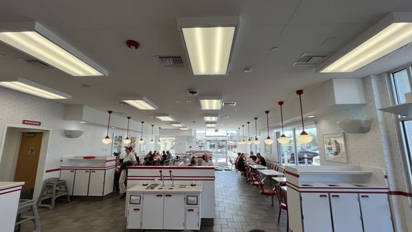 In-N-Out Burger by null