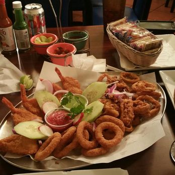 El 7 Mares Restaurant - Montebello - Botana Familiar  (no no no good) - Mexican Near Me - Los Angeles, California