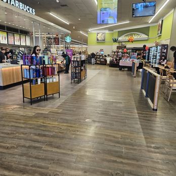 Vons - Inside the store - Grocery Near Me - Simi Valley, California