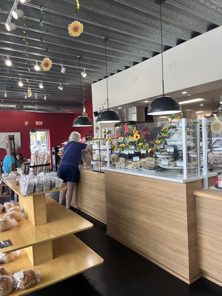 Roosters Bakery & Cafe