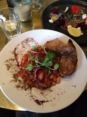 Močan & Green Grout by null