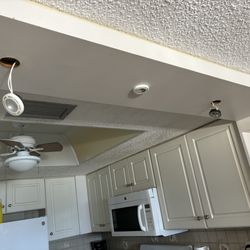 Sandy Shores Vacation Rentals - Lights hanging by electrical cord