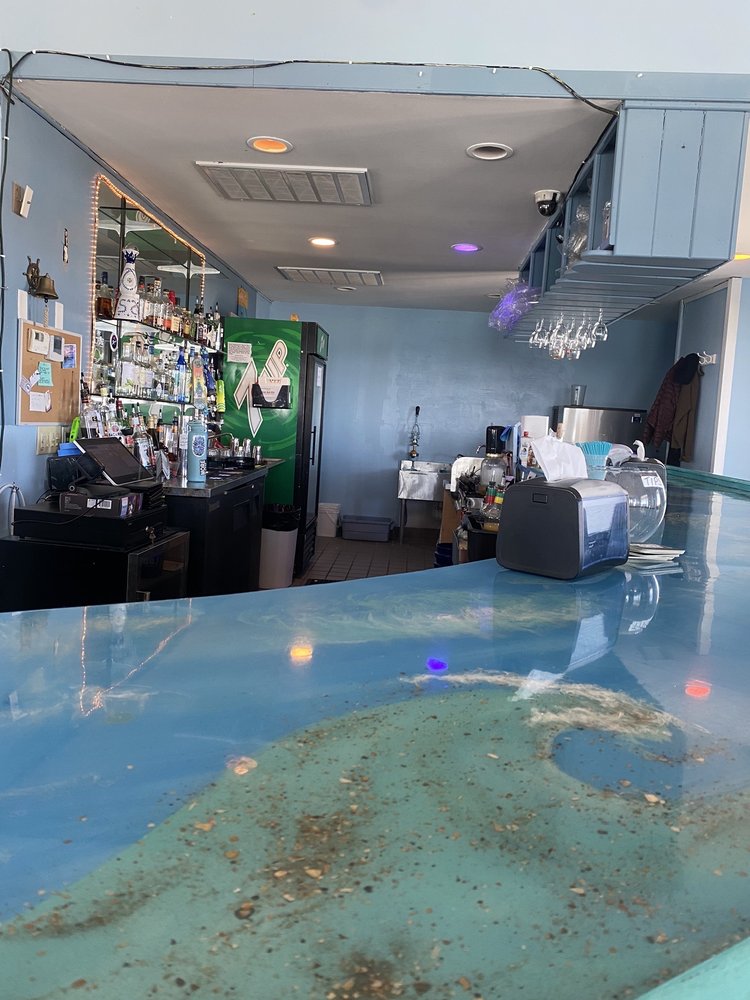 High Tide Bar Image