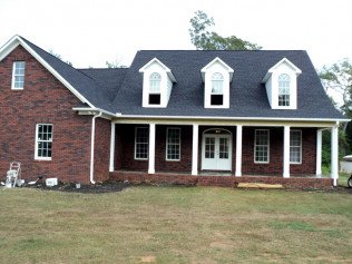 Slide of Les Pence Construction and Roofing