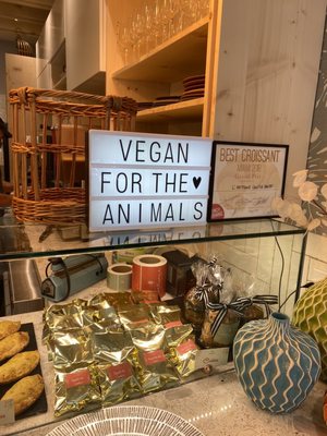 L'Artisane Bakery & Bistro by null