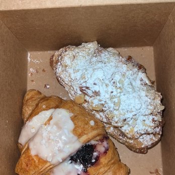 CRAFTkitchen - Blueberry and almond croissant - New American Near Me - Henderson, Nevada CRAFTkitchen - Blueberry and almond croissant - New American Near Me - Henderson, Nevada