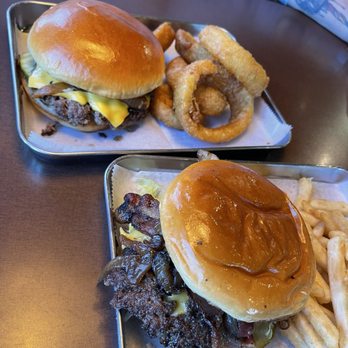 DO Shaggy's - Do Shaggy's!! - Burgers Near Me - St. Charles, Missouri