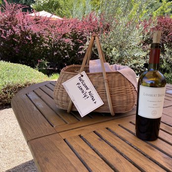 Lambert Bridge Winery - Our lovely picnic - Wineries Near Me - Healdsburg, California Lambert Bridge Winery - Our lovely picnic - Wineries Near Me - Healdsburg, California