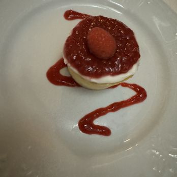Elizabeth On 37th - Montrachet Radpberry Cheese Tart - New American Near Me - Savannah, Georgia Elizabeth On 37th - Montrachet Radpberry Cheese Tart - New American Near Me - Savannah, Georgia