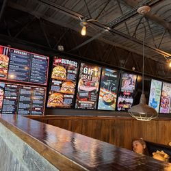 Patriotic Pig Smokehouse - Menu