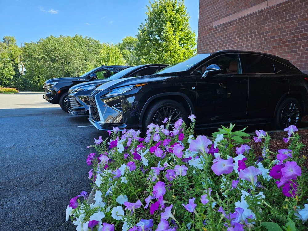 BLACK HORSE LIVERY SERVICE Dedham, Massachusetts Taxis Phone