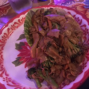 Kai Yang - Pad Se-ew w/ shrimp - Thai Near Me - Montclair, New Jersey
