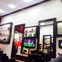 Photo of Red Salon Homem