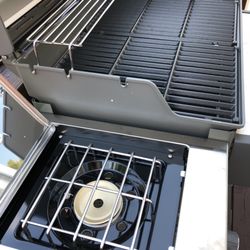 Skokie Ace Hardware - So clean - I don't think I want to cook