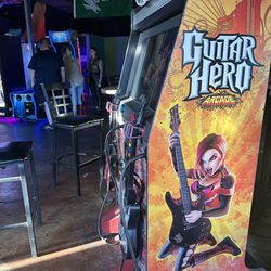 Game Changers Sports and Arcade Grill - Game!