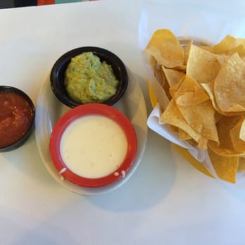 El Patron Mexican Grill - The free chips and salsa, and under $5 guacamole and spicy cheese dip. - Mexican Near Me - Deatsville, Alabama El Patron Mexican Grill - The free chips and salsa, and under $5 guacamole and spicy cheese dip. - Mexican Near Me - Deatsville, Alabama