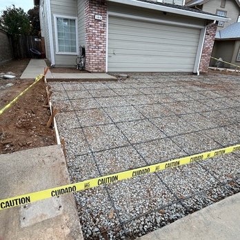 Daniel's Concrete - Driveway 5 - Masonry/Concrete Near Me Daniel's Concrete - Driveway 5 - Masonry/Concrete Near Me