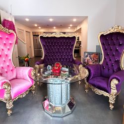 The spiritual reading chairs