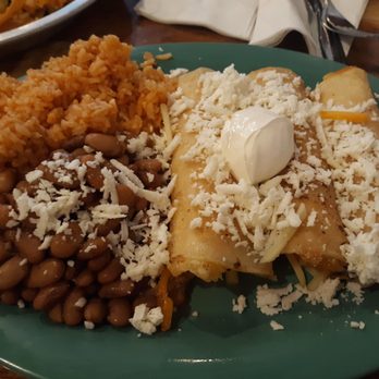 Los Chiludos - Awful... cold, full of unmelted cheese - Mexican Near Me - Holmes Beach, Florida